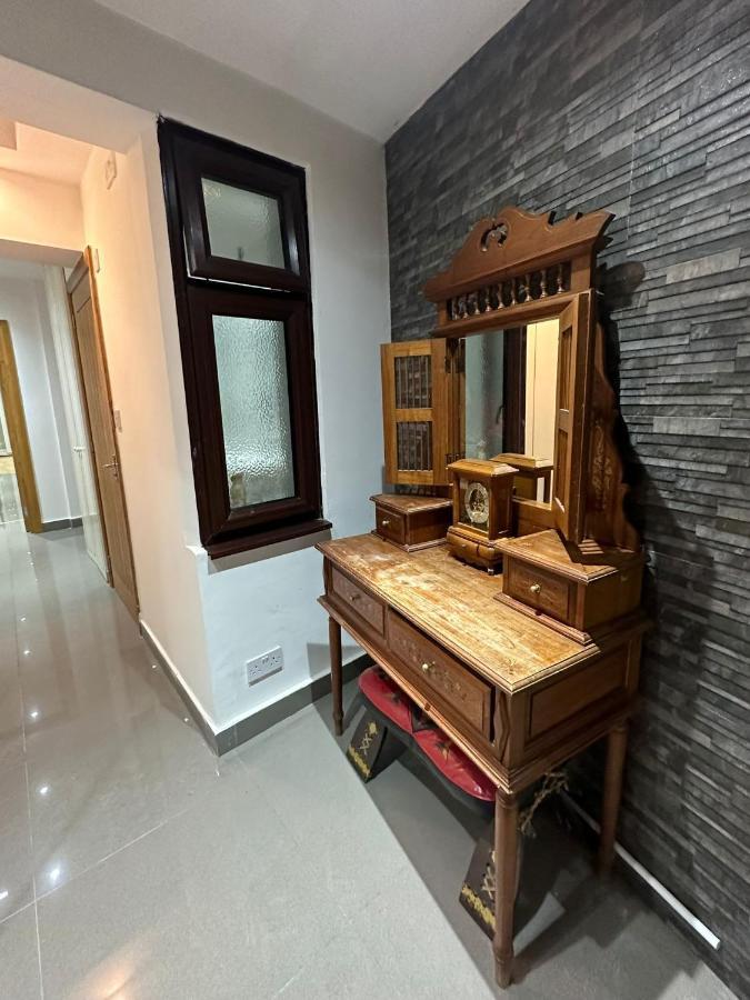 London Charm - Stylish Room In Spacious Home Ngoại thất bức ảnh